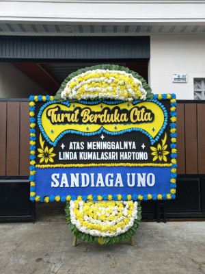 Papan Bunga Duka di Tegal Ratu